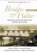 bridges over water: understanding transboundary water conflict, negotiation and cooperation (second edition) (en Inglés)