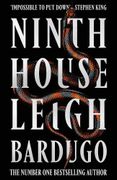 Ninth House: By the Author of Shadow and Bone (en Inglés)