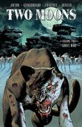 Two Moons, Volume 2: Ghost War (en Inglés)