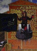Spray on Walls: Urban Adventure of Graffiti Art (en Inglés)