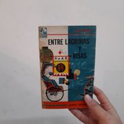 Entre lágrimas y risas (det.)
