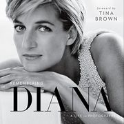 Remembering Diana: A Life in Photographs (en Inglés)