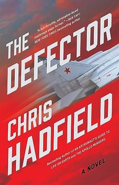 portada The Defector: A Novel (The Apollo Murders Series, 2) (in English)