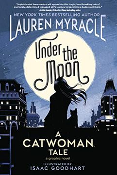 portada Under the Moon: A Catwoman Tale (en Inglés)