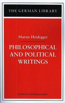 portada philosophical and political writings: martin heidegger (in English)