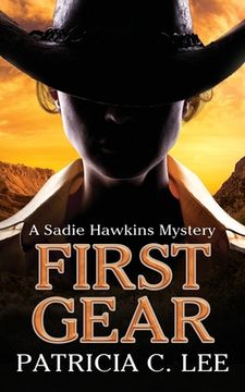 portada First Gear: A Sadie Hawkins Mystery (en Inglés)