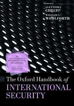 portada The Oxford Handbook of International Security (en Inglés)