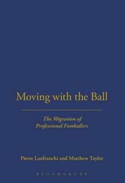 portada Moving with the Ball (en Inglés)