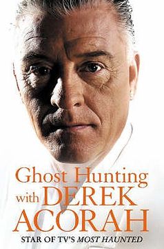 portada ghost hunting with derek acorah (en Inglés)