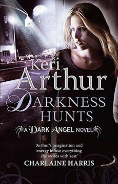 portada darkness hunts. by keri arthur (in English)