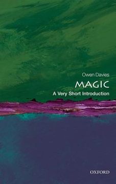 portada magic: a very short introduction (en Inglés)