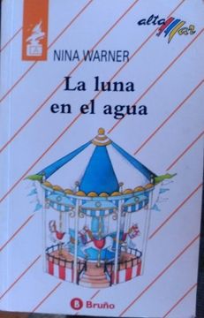 portada La Luna en el Agua (in Spanish)