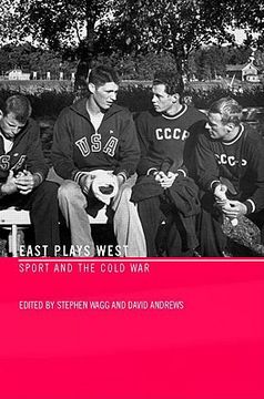 portada east plays west: sport and the cold war (en Inglés)