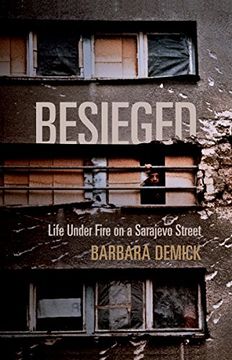 portada besieged: life under fire on a sarajevo street (in English)