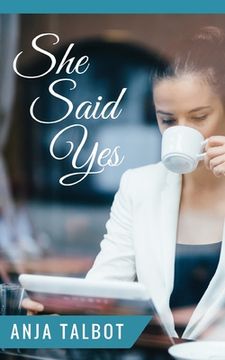 portada She Said Yes: Lesbian romance short story (in English)