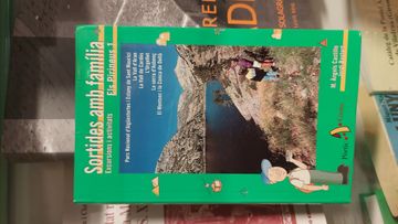 portada Sortides en Familia: Excursions i Activitats els Pirineus 1 (in Catalá)
