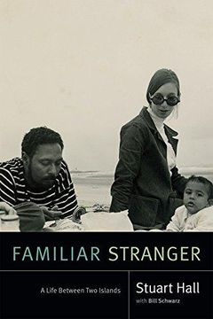 portada Familiar Stranger: A Life Between Two Islands 