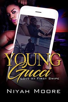 portada Young Gucci: Love at First Swipe (en Inglés)