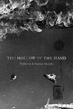 portada The Hollow of the Hand: Reader's Edition (en Inglés)