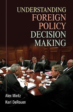 portada Understanding Foreign Policy Decision Making (in English)