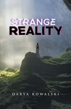 portada Strange Reality (en Inglés)