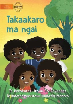 portada Play With Me - Takaakaro ma ngai (Te Kiribati) (en Inglés)
