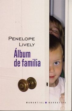 portada Album de Familia (in Spanish)