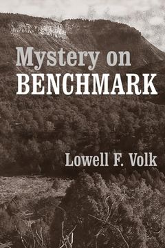 portada Mystery on Benchmark (en Inglés)