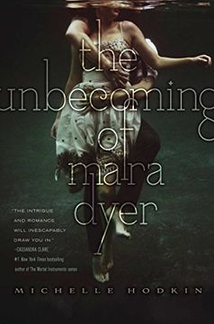portada The Unbecoming of Mara Dyer (en Inglés)