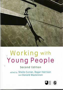 portada Working with Young People (en Inglés)