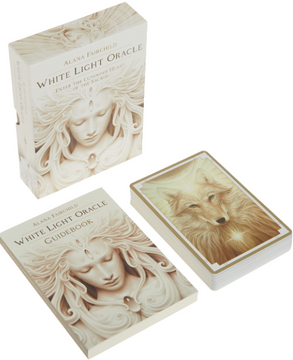 portada White Light Oracle: Enter the Luminous Heart of the Sacred (in English)