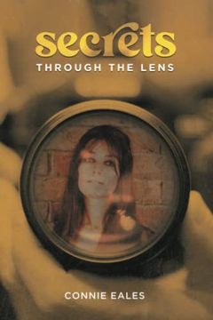 portada Secrets Through the Lens (en Inglés)