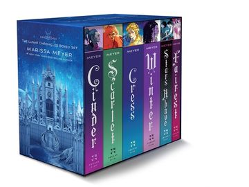 portada The Lunar Chronicles Boxed Set: Cinder, Scarlet, Cress, Fairest, Stars Above, Winter (en Inglés)