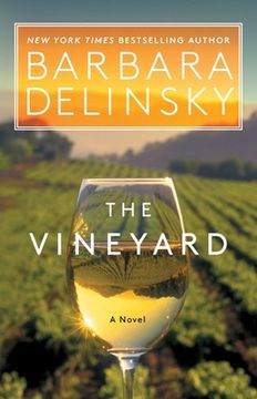 portada The Vineyard: A Novel (in English)