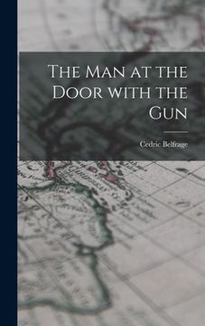 portada The Man at the Door With the Gun (en Inglés)