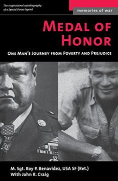 portada Medal of Honor: One Man's Journey From Poverty and Prejudice (Memories of War) (en Inglés)