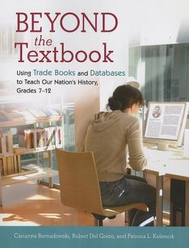 portada beyond the textbook (in English)