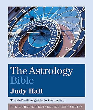 portada The Astrology Bible: The Definitive Guide to the Zodiac (Godsfield Bibles) (en Inglés)