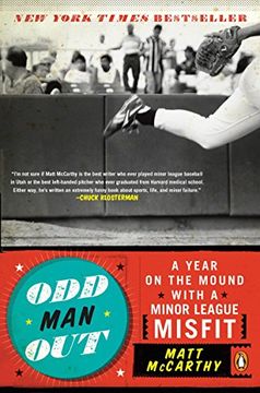 portada Odd man Out: A Year on the Mound With a Minor League Misfit (en Inglés)