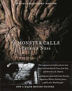 portada A Monster Calls: Special Collectors'Edition (Movie Tie-In): Inspired by an Idea From Siobhan Dowd (en Inglés)