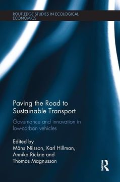 portada Paving the Road to Sustainable Transport: Governance and Innovation in Low-Carbon Vehicles (en Inglés)