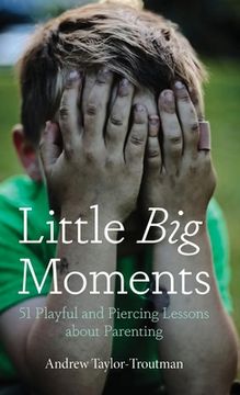 portada Little Big Moments (en Inglés)