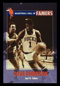 portada Oscar Robertson (en Inglés)