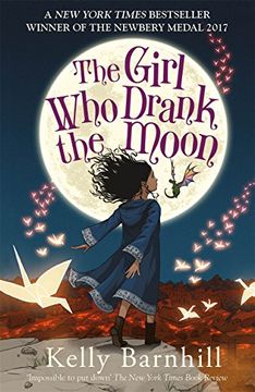 portada The Girl Who Drank The Moon (en Inglés)