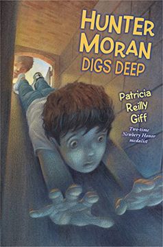 portada Hunter Moran Digs Deep (in English)