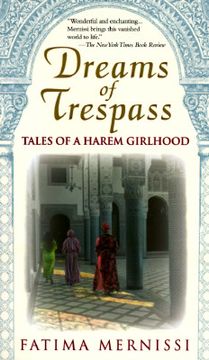 portada Dreams of Trespass: Tales of a Harem Girlhood (en Inglés)
