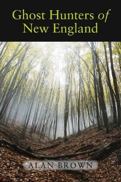 portada Ghost Hunters of new England (in English)
