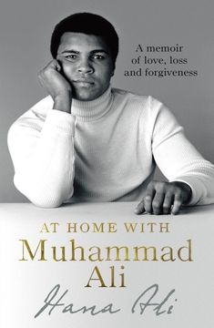 portada At Home With Muhammad ali (en Inglés)