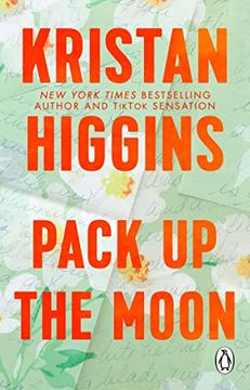 portada Pack up the Moon: Tiktok Made me buy it: A Heart-Wrenching and Uplifting Story From the Bestselling Author (en Inglés)