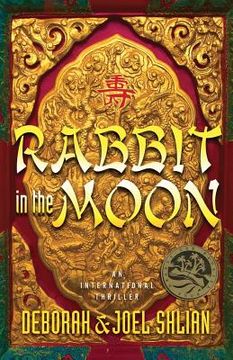 portada Rabbit in the Moon (en Inglés)